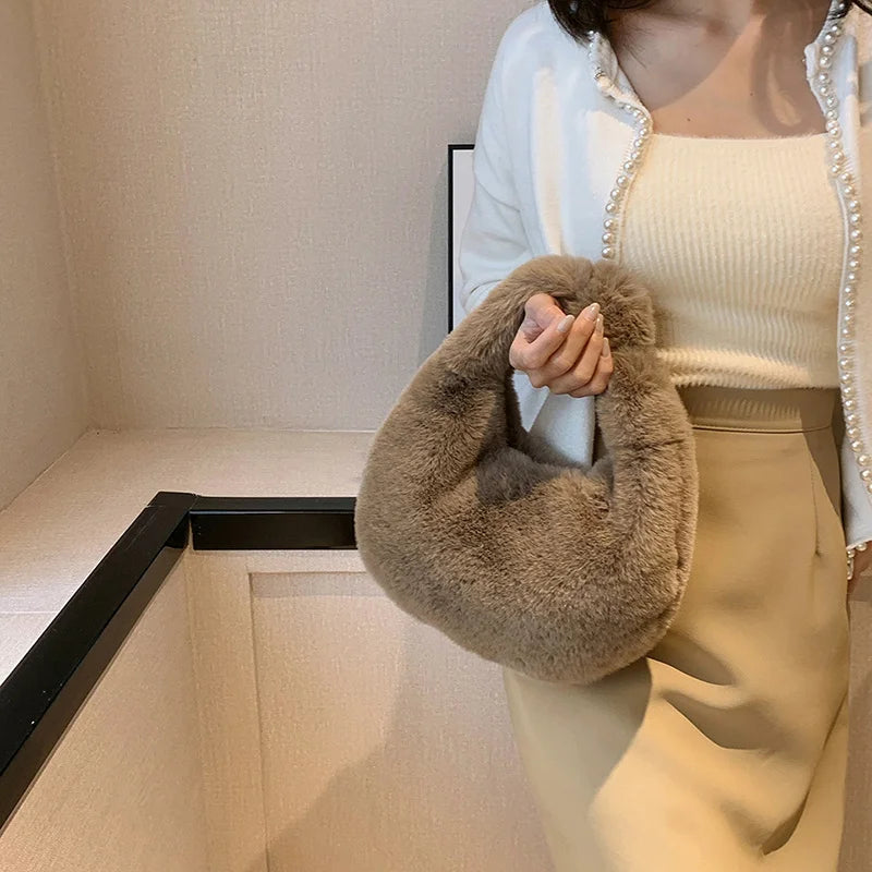 Einfarbig Plüsch Knödel Tasche Einfache Stil Nischen Design Kunstpelz