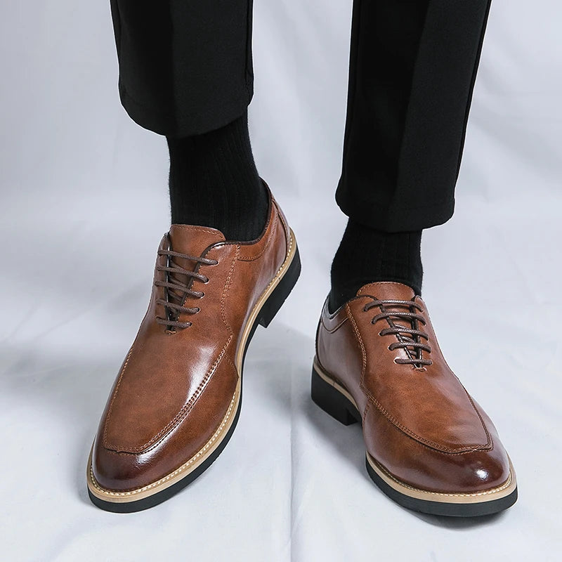 Neue formelle Herrenschuhe