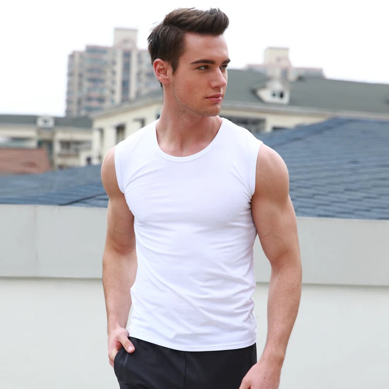 Men's wide-shouldered sports vest