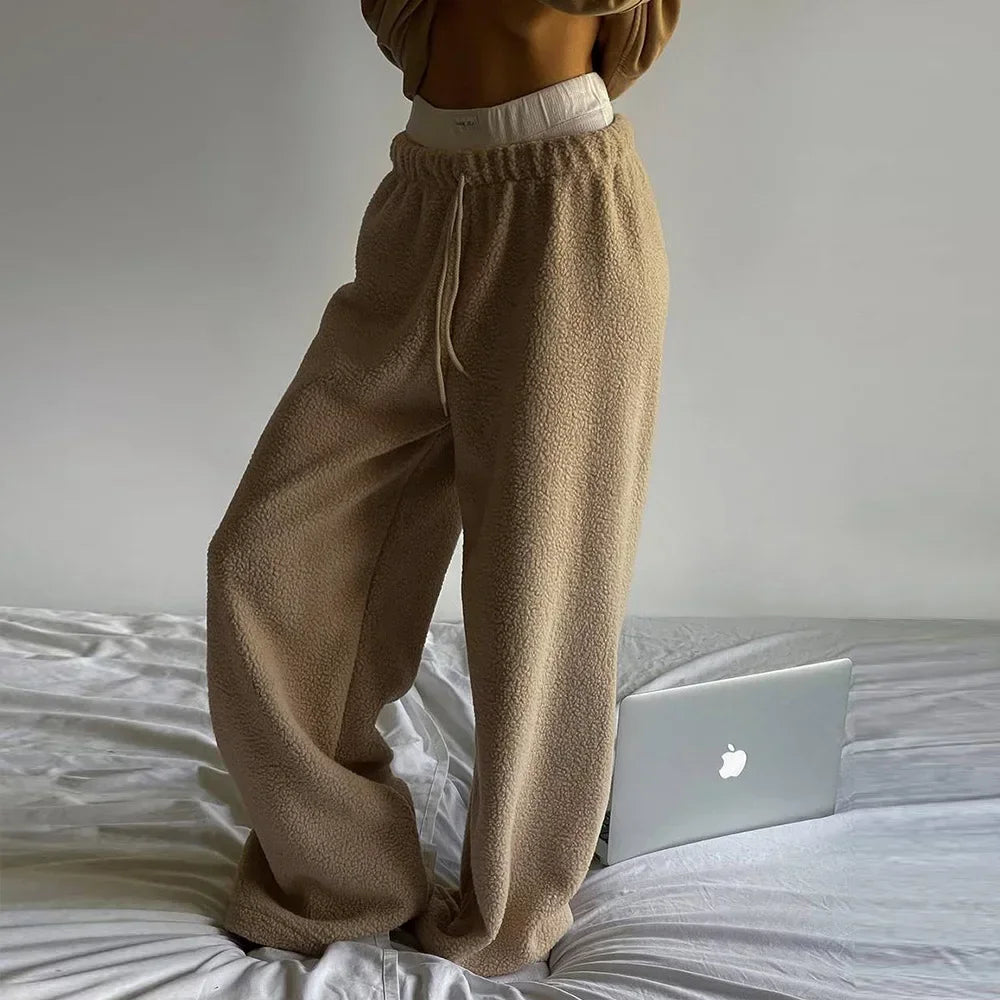 Wolfeel Damenhose mit weitem Bein aus Lammwolle