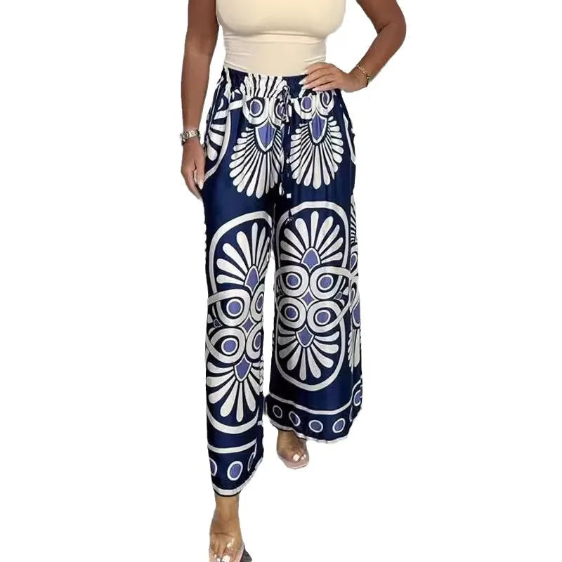 Sommerliche Satinhose mit weitem Bein