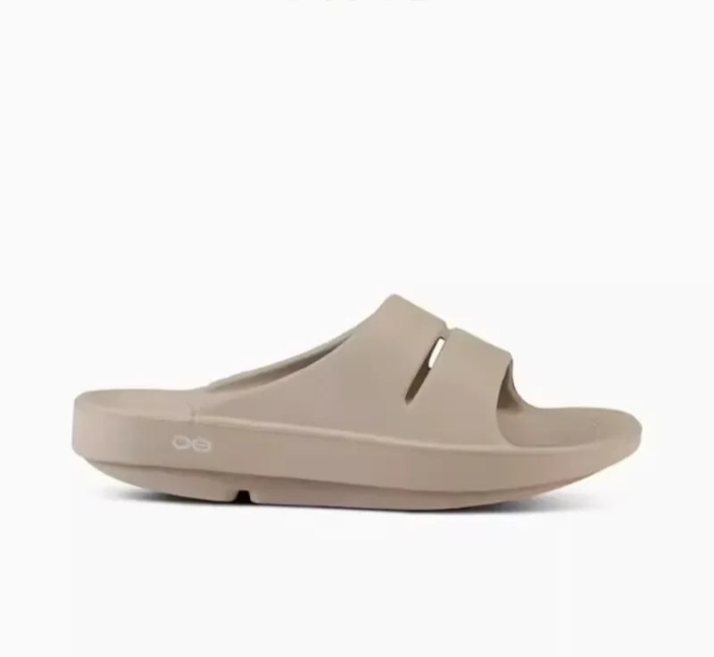 Herren Sandalen mit weicher Sohle für den Innen- und Außenbereich