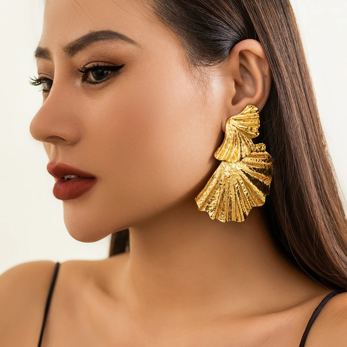 New Trendy Classic Ginkgo Leaf Pendant Earrings
