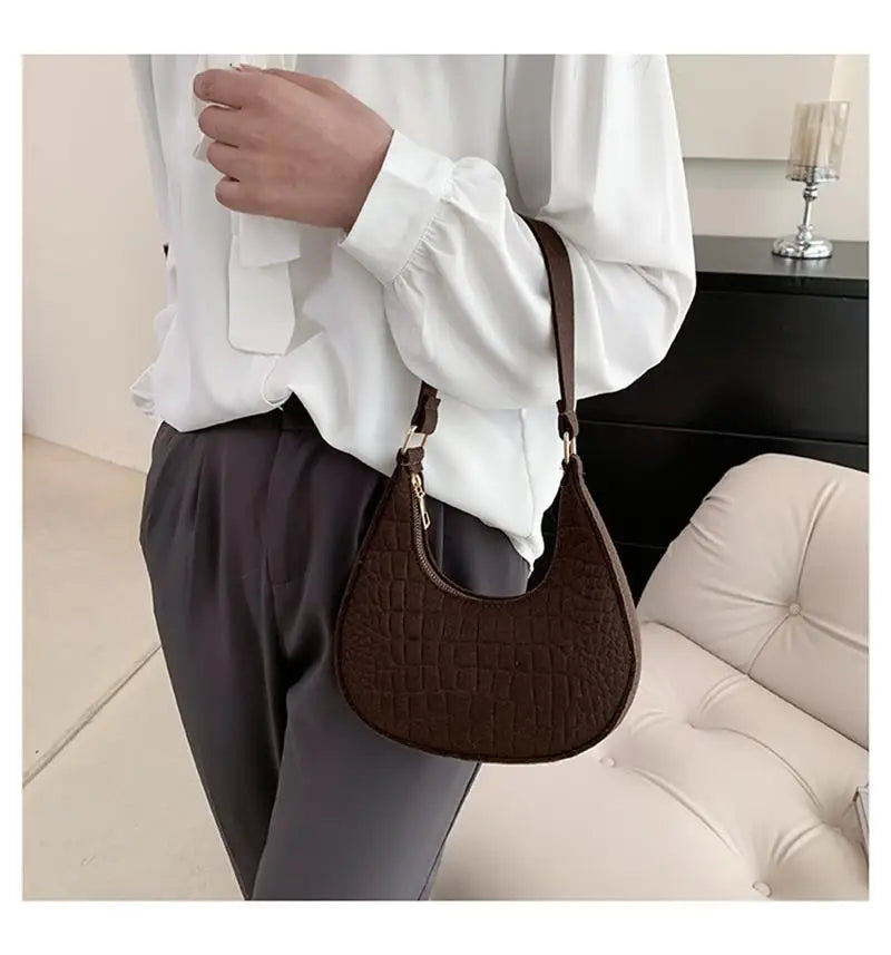 Pure Felt Leisure Unterarm-Satteltasche „Crescent“