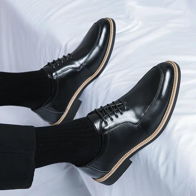 Neue formelle Herrenschuhe