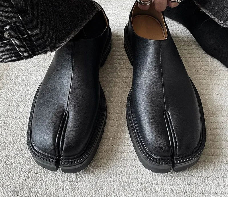 New classic leather split toe shoes