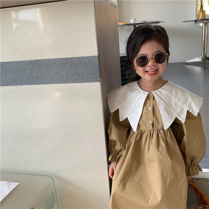 New Retro Van Doll Pointed Collar Girl's Dress