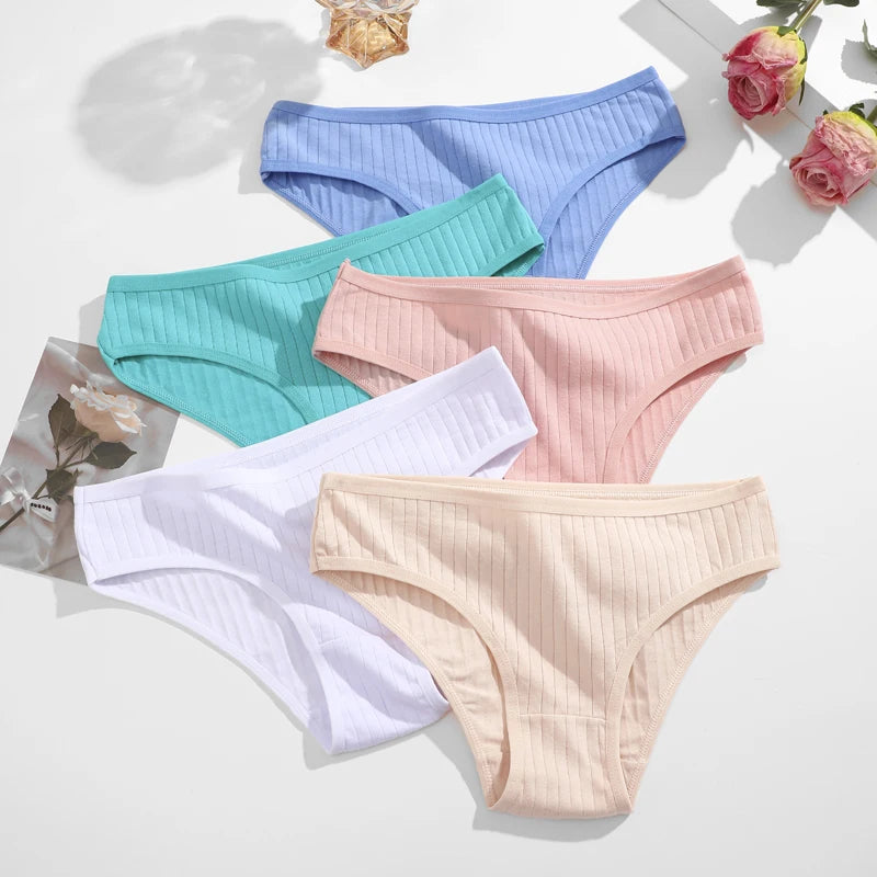 Women's Breathable Low Waist Briefs Solid Underwear