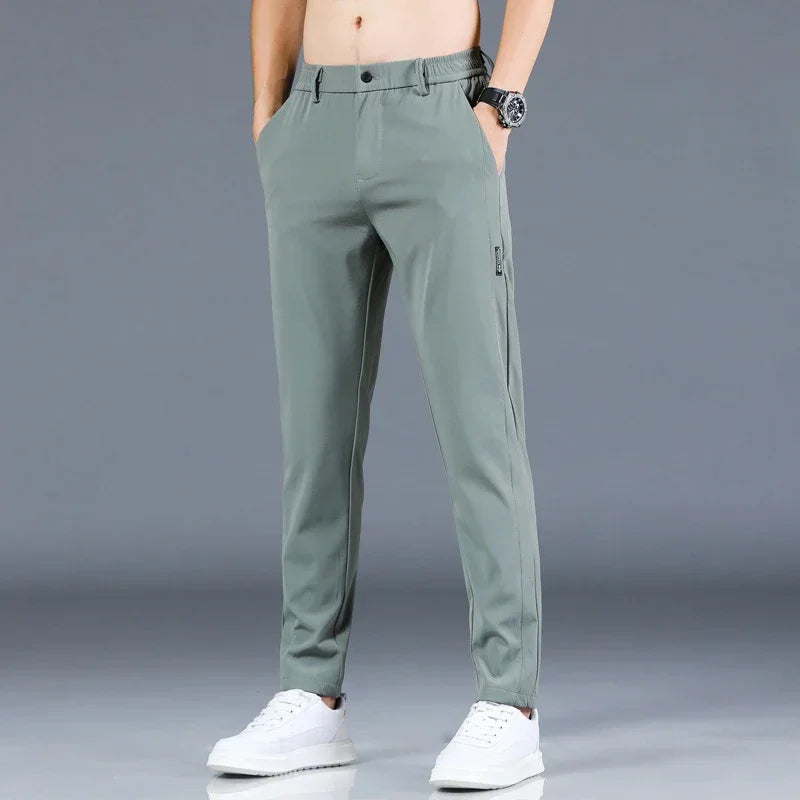 Neue dünne Stretchhose aus Eisseide für den Sommer