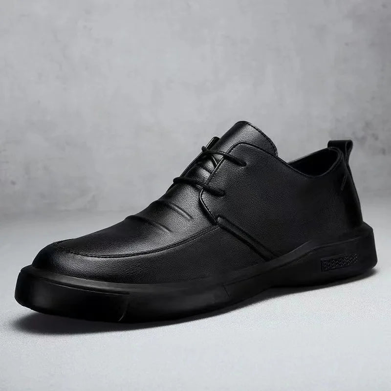 Herrenschuhe aus Leder mit weicher Sohle für große Zehen