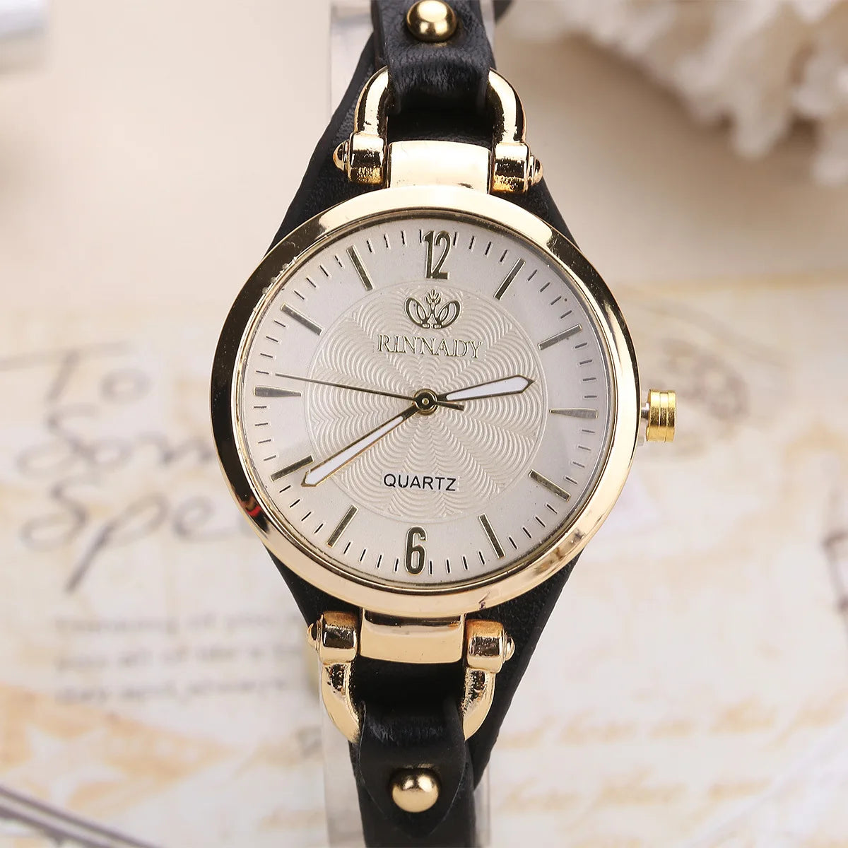 High Quality Women Leather Strap Quartz Watches