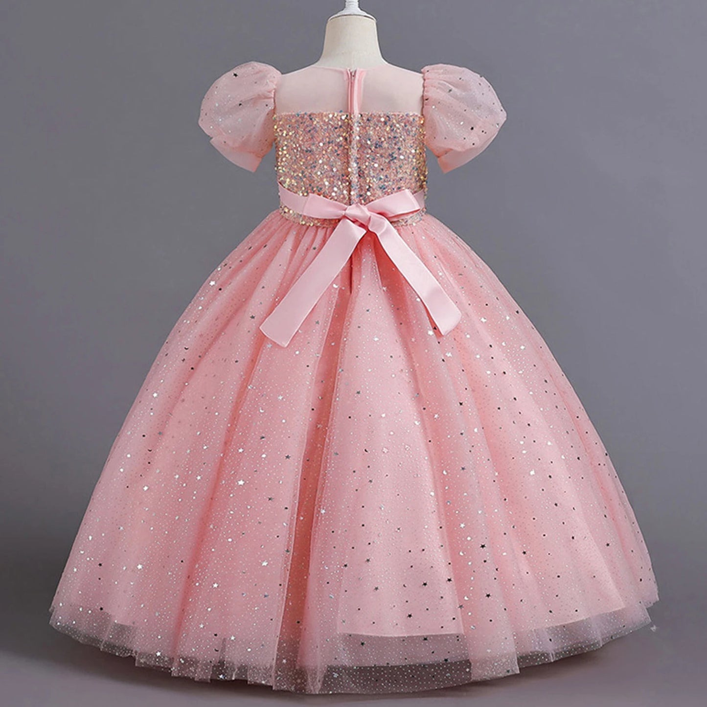 Mädchen Geburtstagsfeier Festzug formelles Abendkleid
