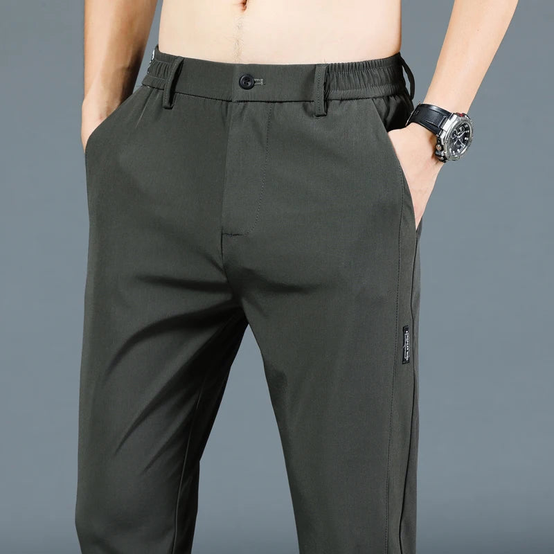 Neue dünne Stretchhose aus Eisseide für den Sommer