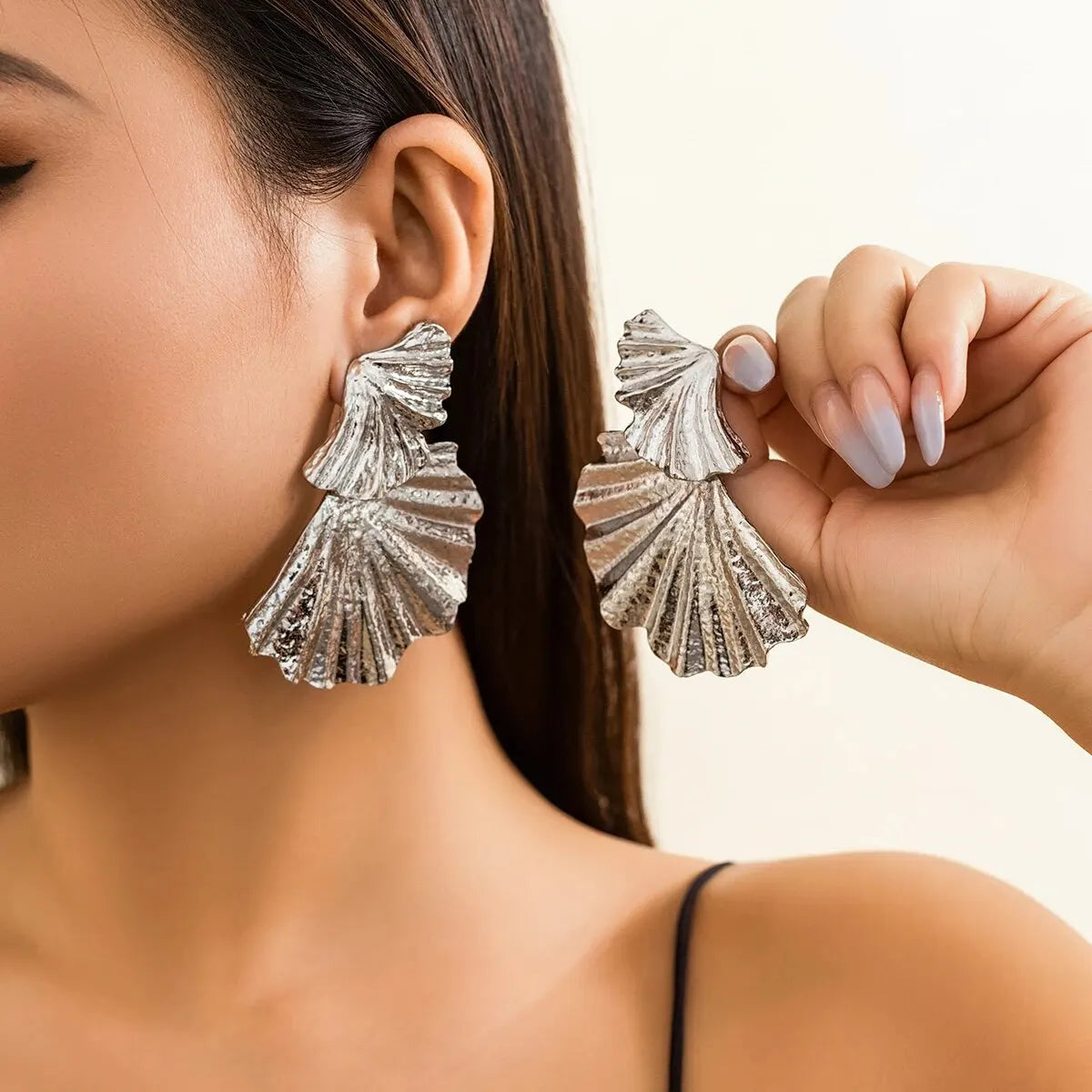 New Trendy Classic Ginkgo Leaf Pendant Earrings