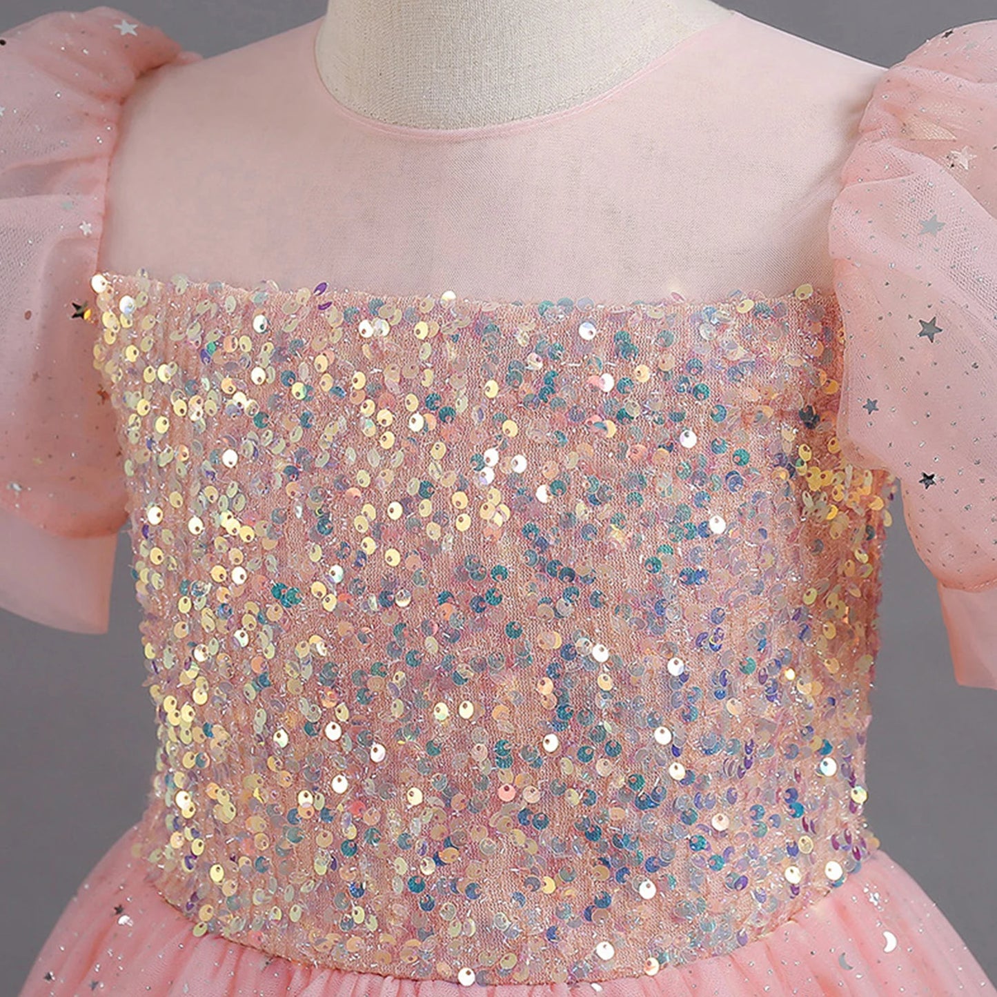 Mädchen Geburtstagsfeier Festzug formelles Abendkleid