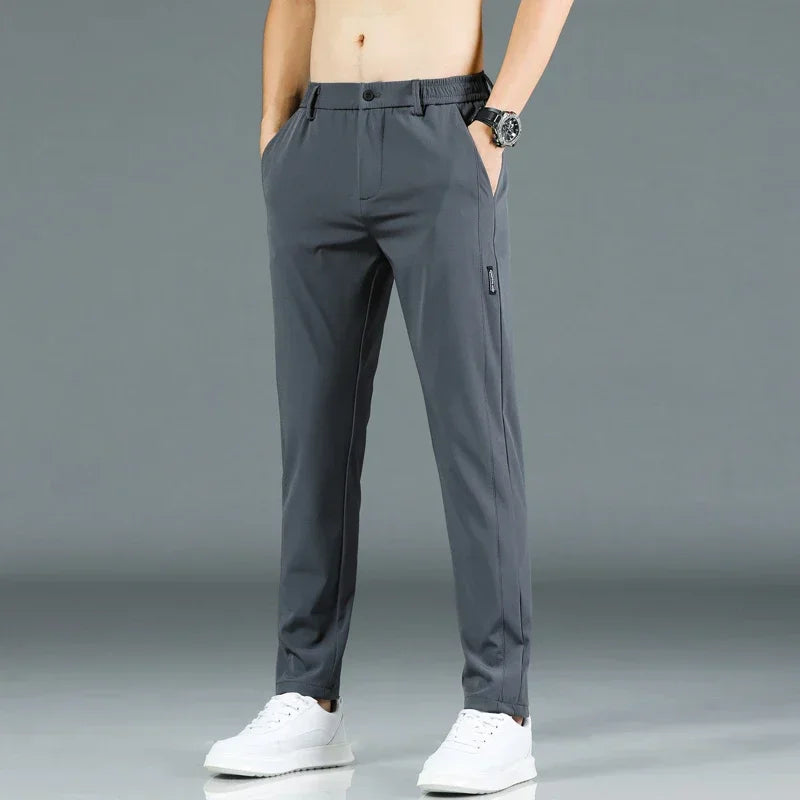 Neue dünne Stretchhose aus Eisseide für den Sommer