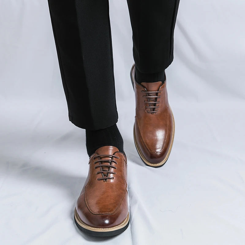 Neue formelle Herrenschuhe