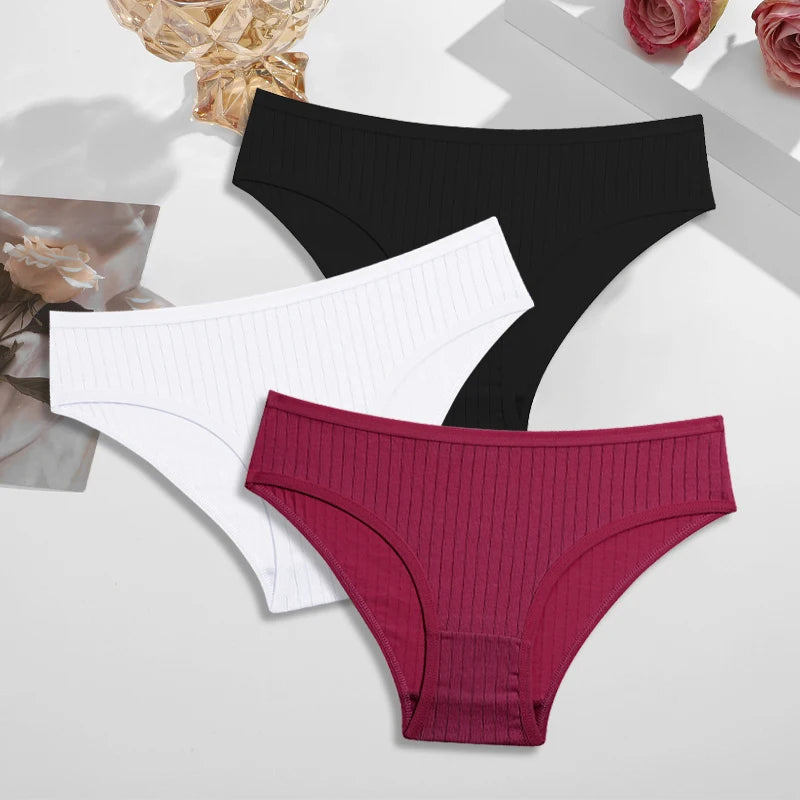 Women's Breathable Low Waist Briefs Solid Underwear