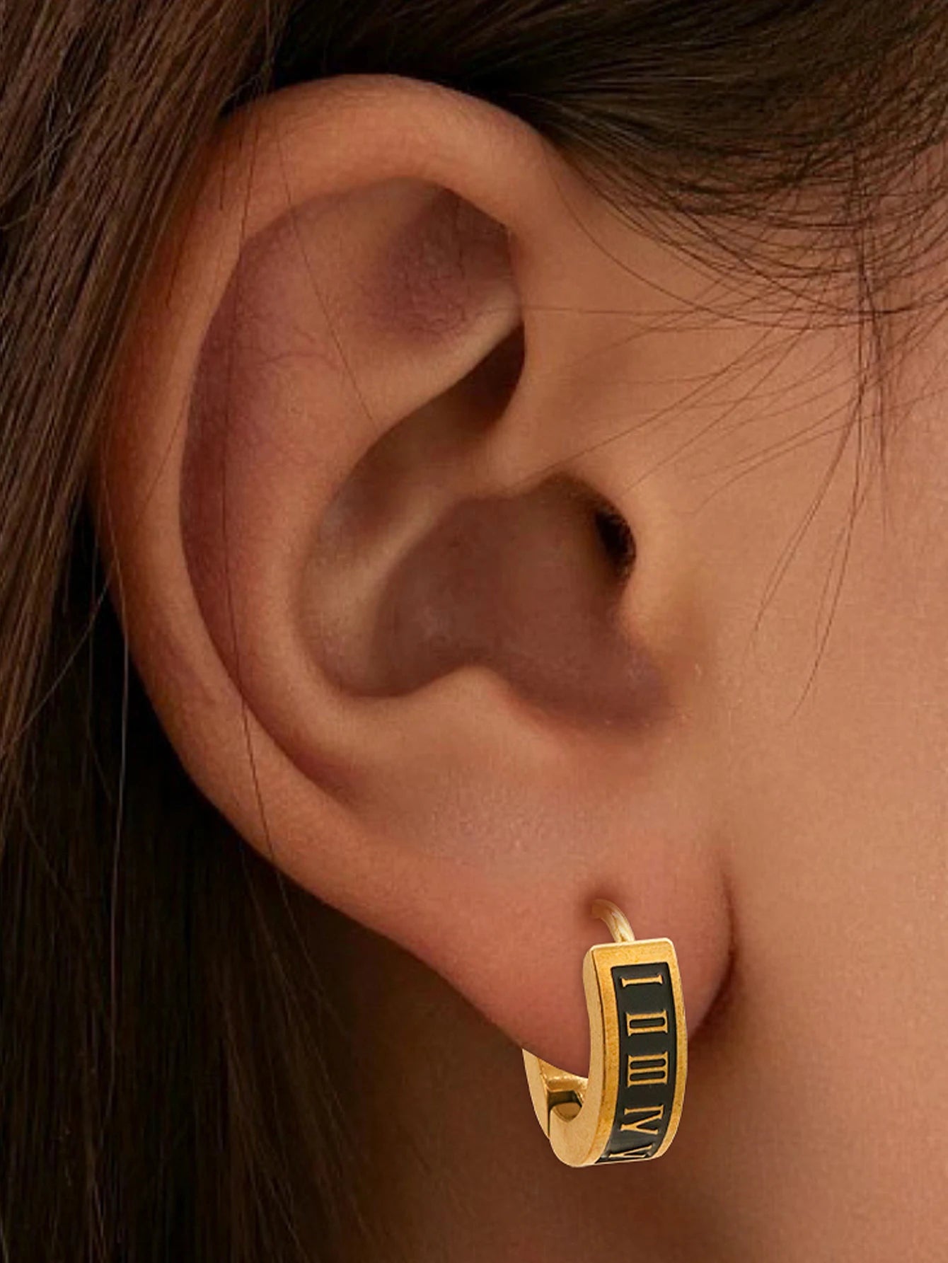 New Vintage Drip Glue Roman Digital Earrings