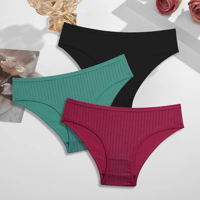 Women's Breathable Low Waist Briefs Solid Underwear