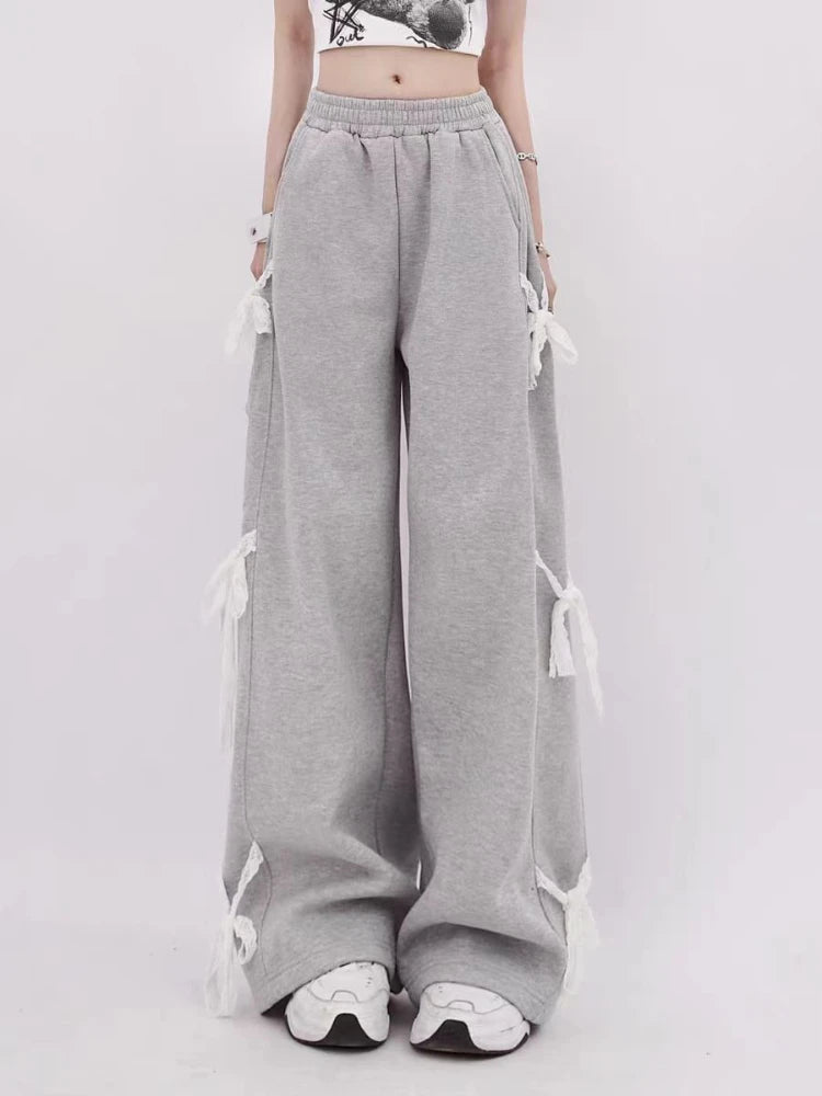 Graue Hose mit Schnürung aus Spitze für Damen