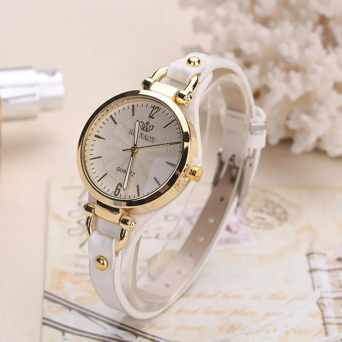 High Quality Women Leather Strap Quartz Watches