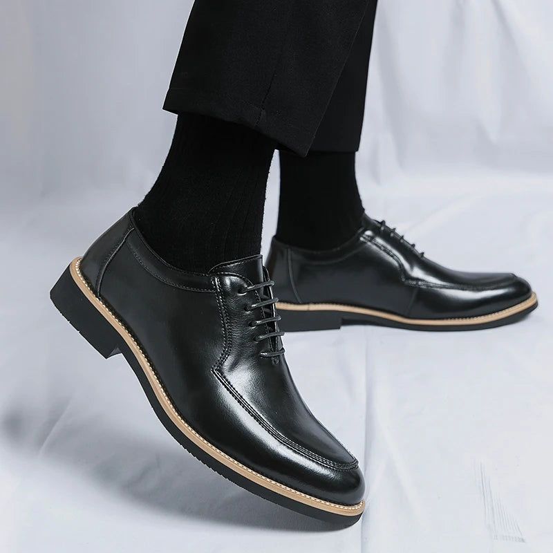 Neue formelle Herrenschuhe