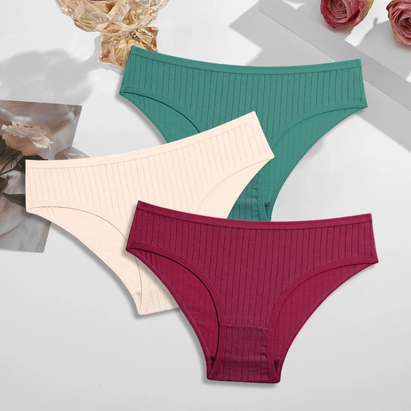 Women's Breathable Low Waist Briefs Solid Underwear